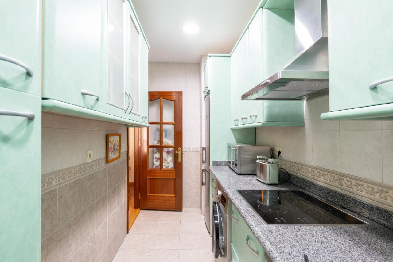 Apartamento RENTHAS Capuchinos Centro Málaga Exterior foto