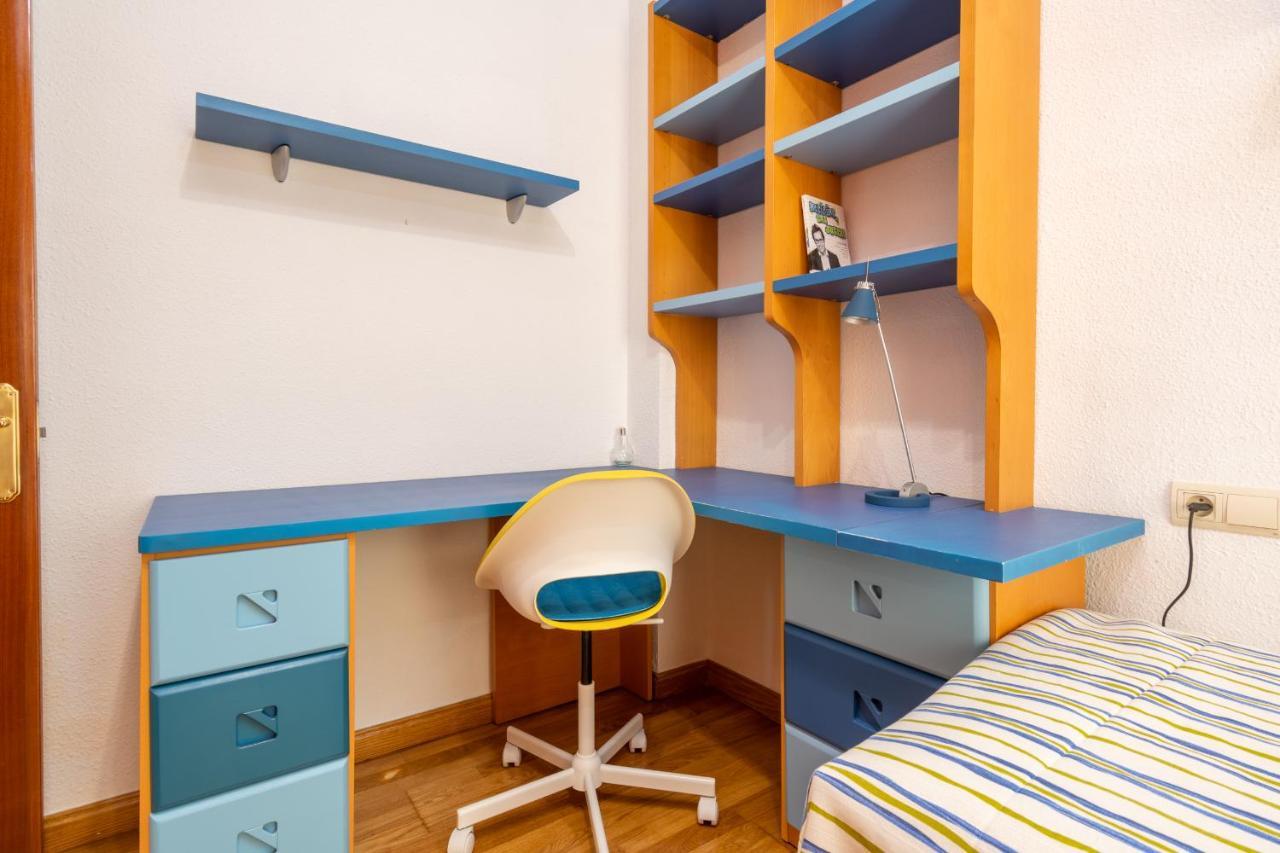Apartamento RENTHAS Capuchinos Centro Málaga Exterior foto